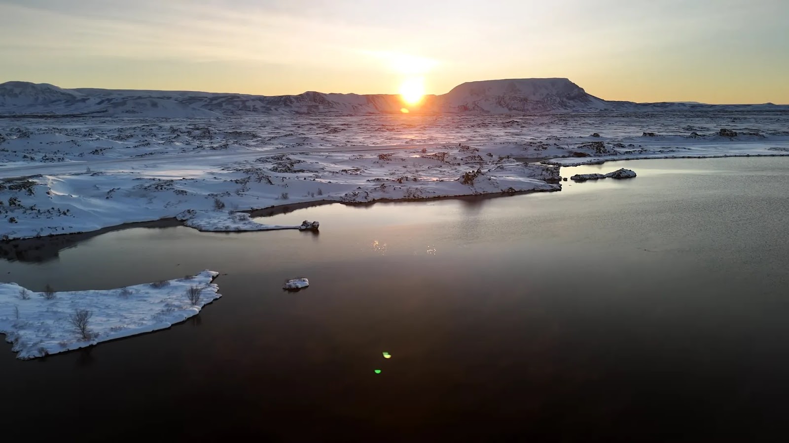 Iceland Winter Adventure: Chasing Northern Lights & Soaking in Hot Springs